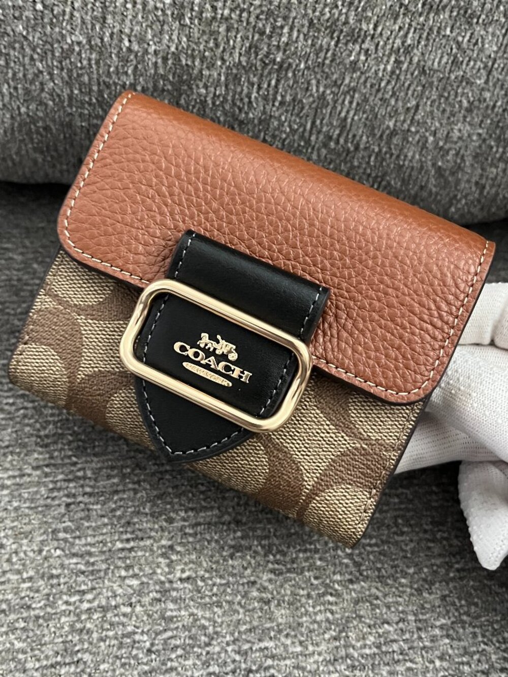NWT COACH Small Morgan Colorblock Khaki Multi Signature Canvas Logo Wallet CF472